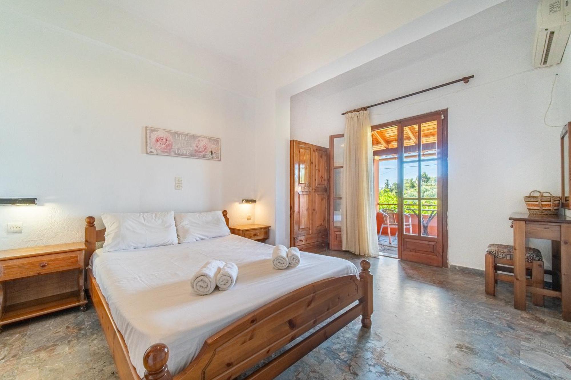 Arianna Studio Ground Floor 6 ปาเลโอกัสไตรซา ภายนอก รูปภาพ
